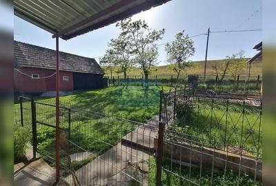 Casă cu 2 camere cu Teren 7000 Mp în Ploscoș - 8