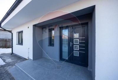 Casa 4 camere-594 mp teren,  construcție noua-Harman - 18