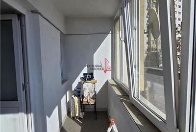 Garsonieră decomandată în Central - 4