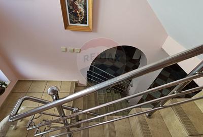 Casă individuală cu 17 camere cu Canalizare în Obcini - 35