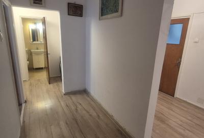 Apartament cu 4 camere decomandat în Drumul Taberei - 17