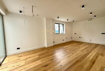 Duplex cu 5 camere cu Canalizare în Iancu Nicolae - 12