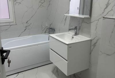 Apartament cu 3 camere decomandat în Girocului - 2