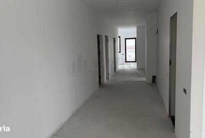 Apartament cu 4 camere decomandat în Central - 5
