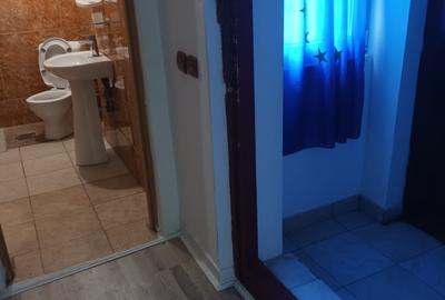 Apartament 3 camere cu centrala proprie nemobilat. - 14