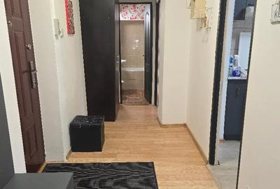 Apartament cu 2 camere decomandat în 22 Decembrie - 7