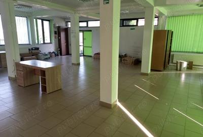 Spatiu comercial si birouri,600m - 2
