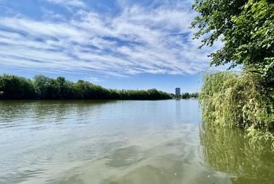 Teren 6000 mp pozitie deosebita lacul Baneasa adancime 140 m - 2