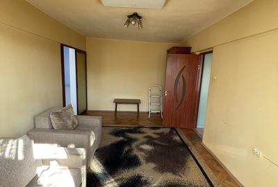 Apartament cu 3 camere semidecomandat în Central - 6