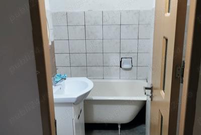 Apartament cu 3 camere decomandat în Păcurari - 10
