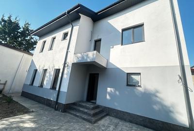 Vila cu 5 camere extrem de spatioasa Voluntari Parcare 3 Locuri