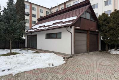 Spațiu comercial, de 600 mp, în Central - 1