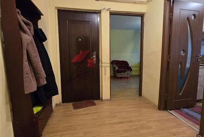 Apartament cu 3 camere decomandat în Dacia - 1