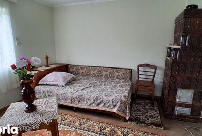 Casă cu 4 camere cu Teren 1600 Mp în Poiana - 15