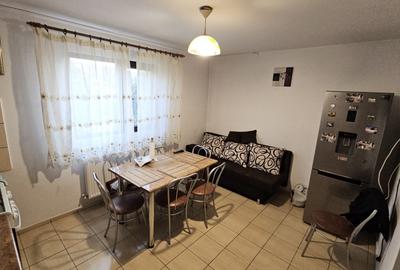 Casă cu 5 camere cu Canalizare în Ologeni - 1