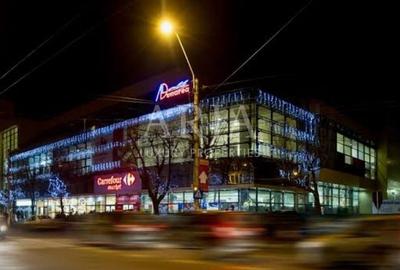 Spațiu comercial, 10000 mp în Central