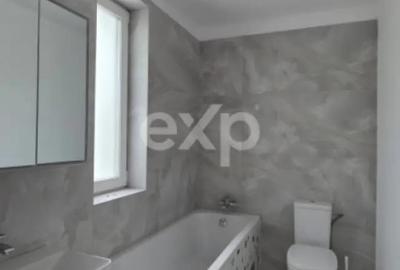 Casă cu 4 camere cu Teren 150 Mp în Central - 1