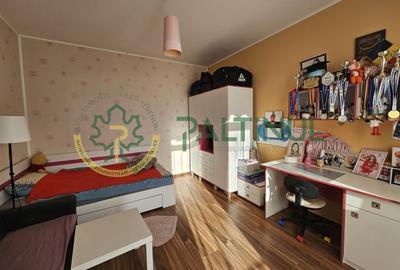 Apartament cu 4 camere decomandat, mobilat în Central - 22