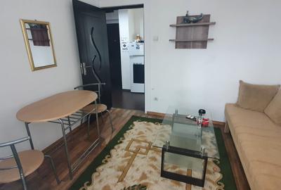 Inchiriez apartament 2 camere - 1