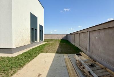 Vila de vanzare in Frumusani - 4 camere, foisor si curte spatioasa - 6