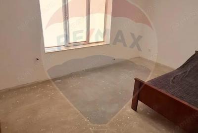 Casă cu Teren 800 Mp în Gălățeni - 11