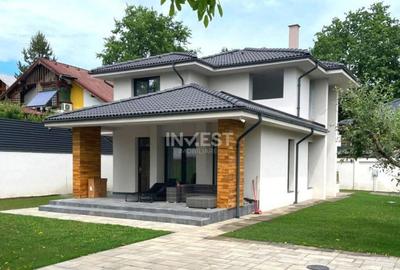 Casă cu 4 camere cu Teren 650 Mp în Vișani