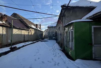 Casă cu 3 camere cu Teren 730 Mp în Central - 2
