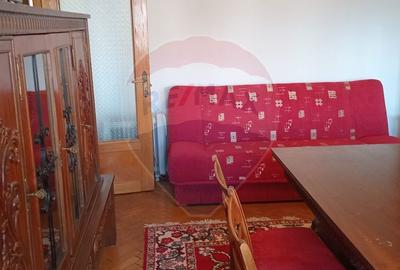 Apartament cu 3 camere decomandat în Pârneava - 13