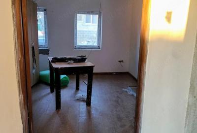 Casă cu 2 camere cu Teren 1600 Mp în Slatina-Nera - 7