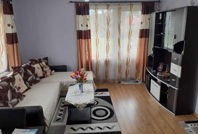 Casă cu 4 camere cu Teren 1600 Mp în Seleuș (Daneș) - 1