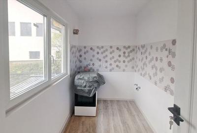 Aproape De Castelul Cantacuzino - 9