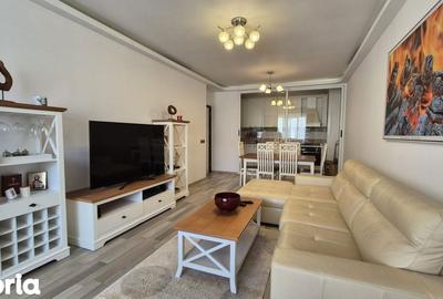 Apartament cu 3 camere, mobilat în Tractorul - 1