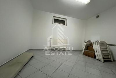 Casa individuala cu 6 camere, 3 bai, garaj, teren 500 mp si 2 fronturi - 10