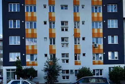 Apartament cu 3 camere semidecomandat în Central - 1
