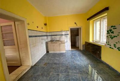 Casă cu 3 camere cu Teren 1439 Mp în Săcueni - 6