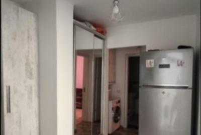 Apartament cu 2 camere decomandat în Km 5 - 2