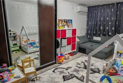 Apartament cu 3 camere în Rahova - 11