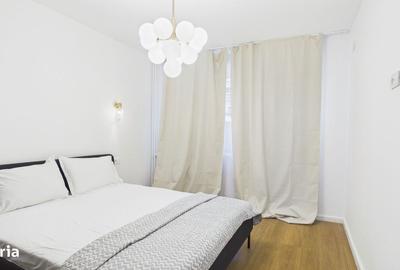 Apartament cu 3 camere semidecomandat în 1 Decembrie 1918 - 1