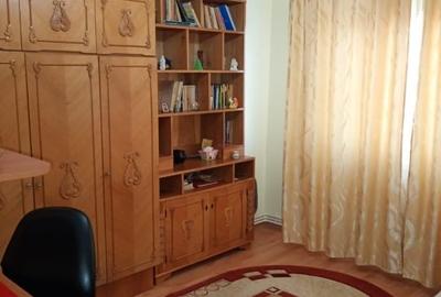Apartament 2 camere + boxa, Mazepa 2 - direct proprietar - 3