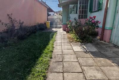 Casa de inchiriat 2 camere, curte generoasa, zona Trei Stejari, Sibiu - 7