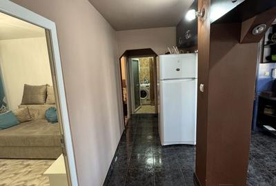 Apartament cu 4 camere decomandat în Micro 16 - 11