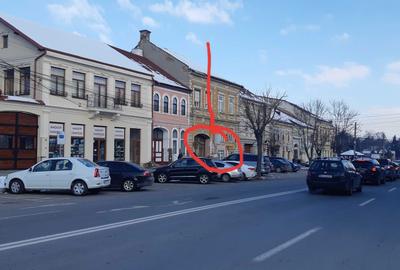 Spațiu comercial, de 20 mp, în Central - 3