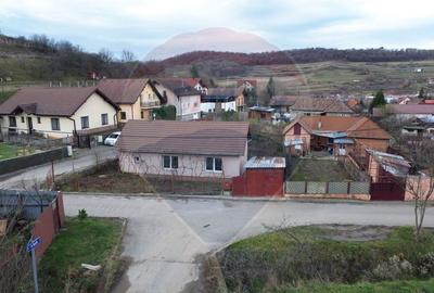 Casă cu 3 camere cu Teren 545 Mp în Central - 18