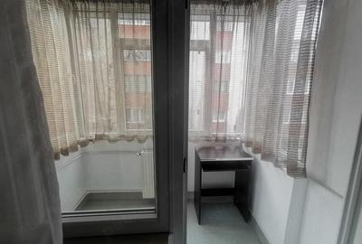 Apartament cu 4 camere decomandat în Central - 8