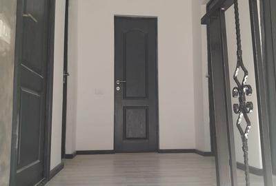 Casă cu 4 camere în Lumina - 2