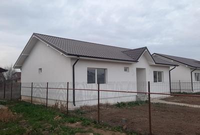 FARA COMISIOANE in COMPLEX  DE CASE, casa cu 4 camere 2 bai PARTER +pod cu placa - 12