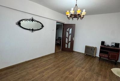 Apartament cu 3 camere semidecomandat, mobilat în Mărgeanului - 2