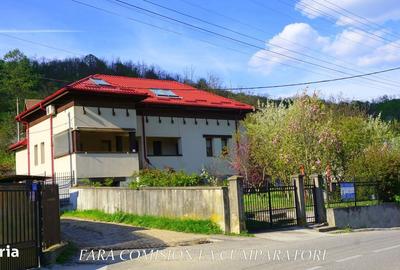 Casă cu 4 camere în Frâncești - 2