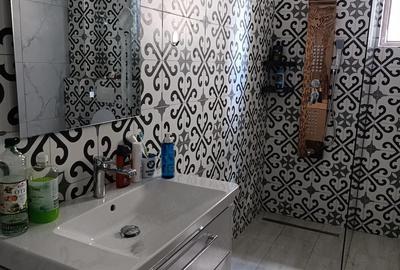 Casă cu Teren 250 Mp în Tuzla - 3