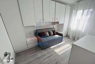 Apartament cu 7 camere decomandat în Horpaz